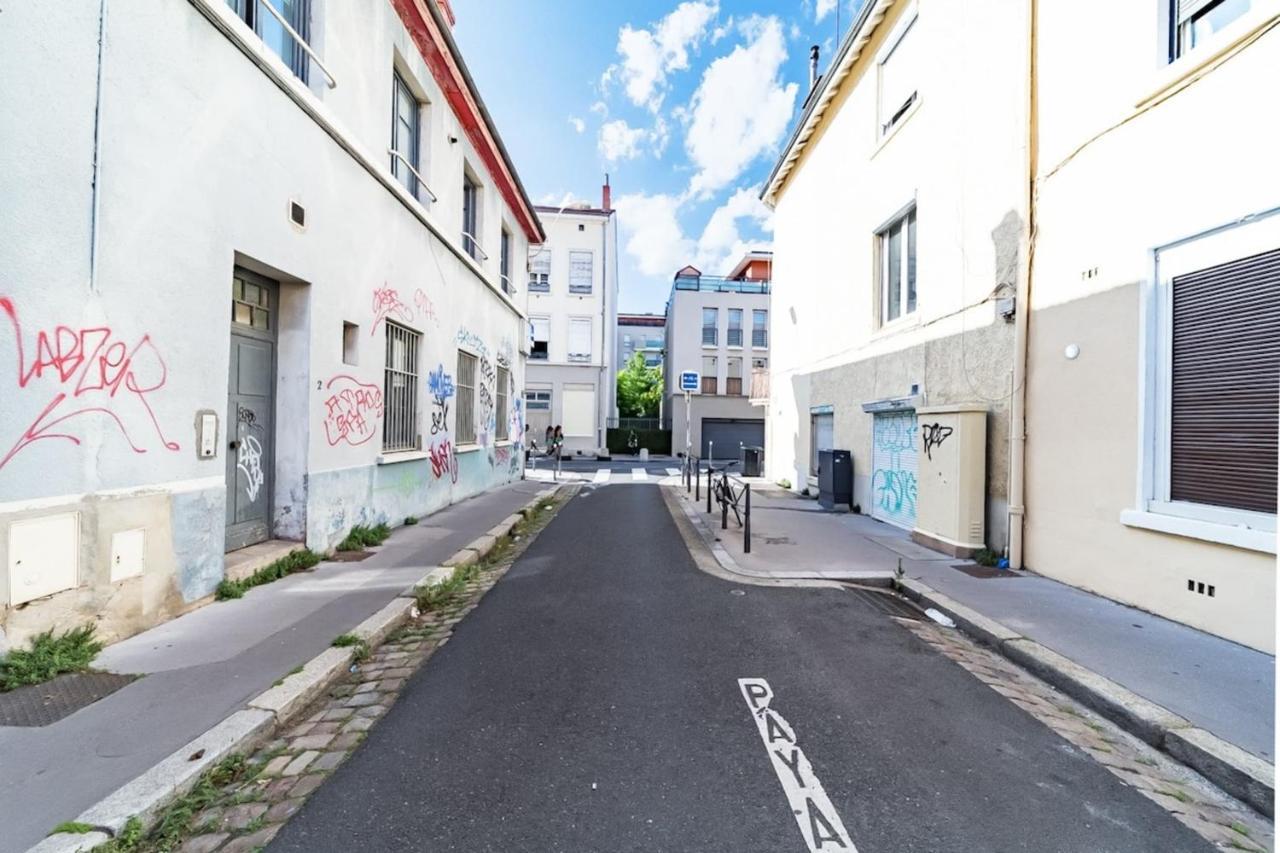 Апартаменты Le Petit Cottin Cosy 2 Pers Metro Valmy Лион Экстерьер фото